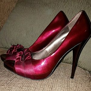 👡Peep toe heels with ruffle👡